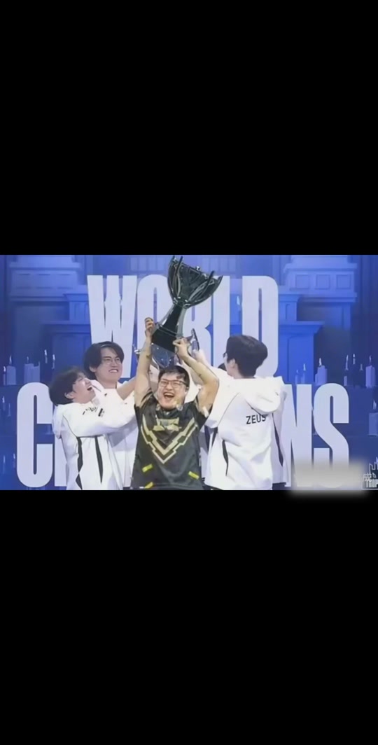 Uzi迎来七赛季高光表现,RNG球迷沸腾!的简单介绍 Uzi迎来七赛季高光表现,RNG球迷沸腾!的简单介绍