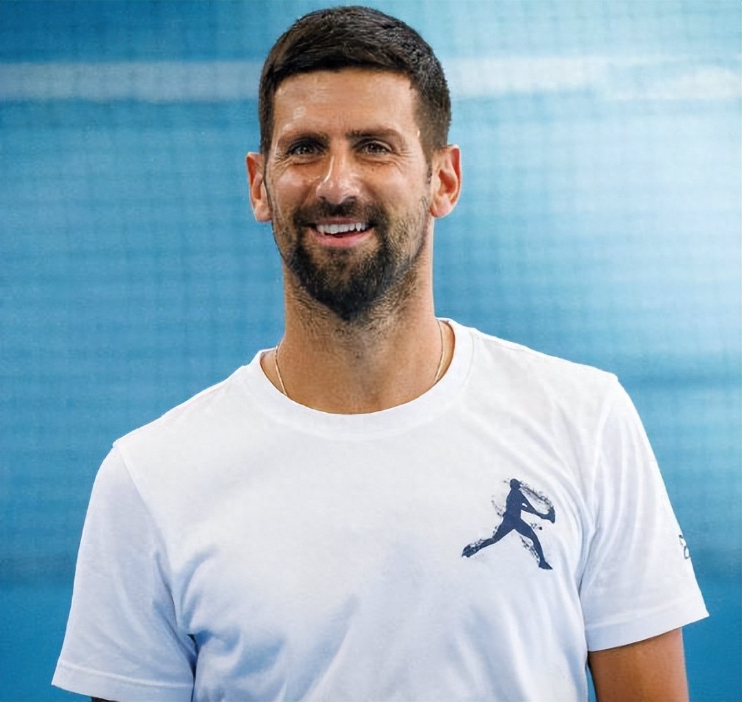 开云体育-关于德约科维奇回归赛场，势不可挡首场状态亮眼，TES观众沸腾！的信息