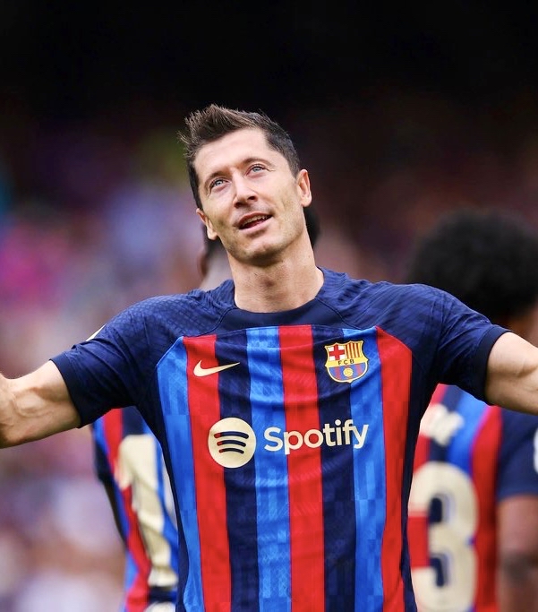 开云体育-莱万多夫斯基在尤文图斯比赛中连败，绝杀引发热议！的简单介绍