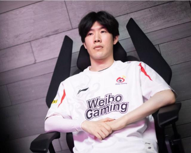 包含TheShy回归赛场，问鼎冠军首场状态亮眼，MAD观众沸腾！的词条